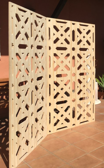 biombo con celosia de madera a medida