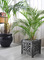 Mobiliario de jardin con maceteros 