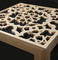 decoracion de mesa con celosia de madera 